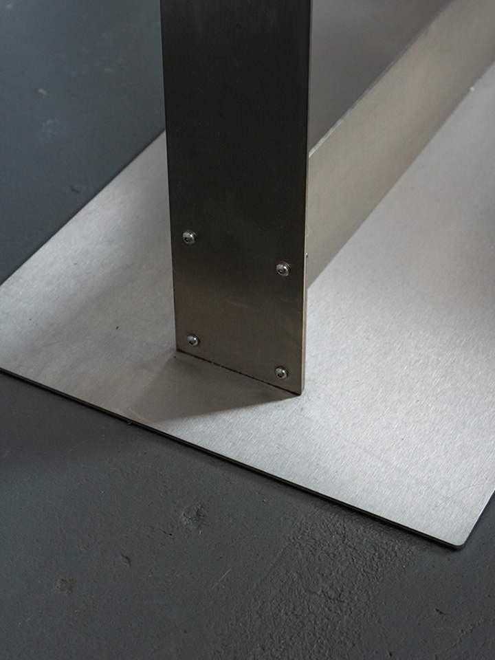 hangers-featured-wood closed structure close-up